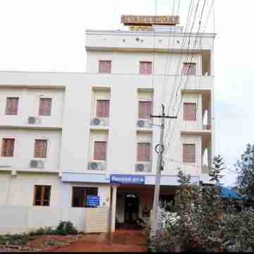 Sivamurugan Residency Hotel Exterior