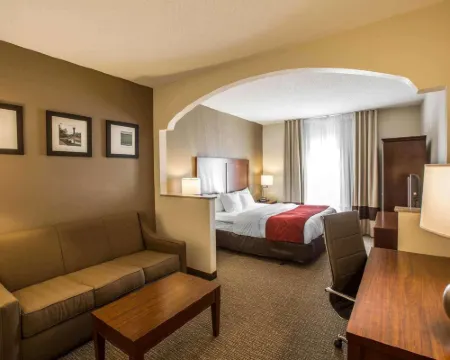 Quality Suites Hotels in Hamblen County