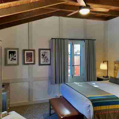 Bright Angel Lodge – Inside the Park Rooms