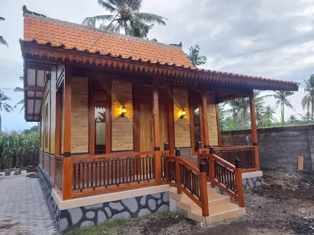 Homestay Wildan Banyuwangi Отели в г. Wongsorejo