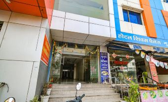 FabHotel Shivam Palace- Near Mahakal Mandir