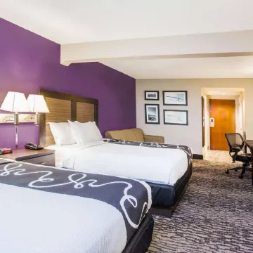 La Quinta Inn & Suites by Wyndham Clearwater South