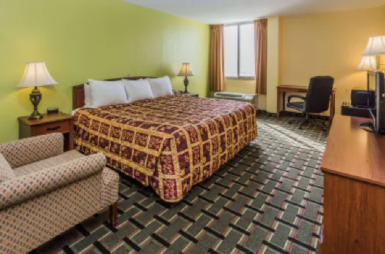 Days Hotel by Wyndham Danville Conference Center Các khách sạn ở 
