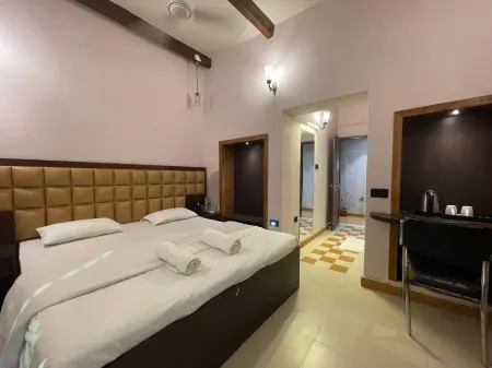 Ratnakar Bhawan (Heritage Homestay) Отели рядом с достопримечательностью «Прачайн Хануман Гат»