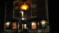Kings Head Inn, Warwick Hotels in Warwick