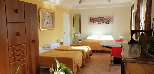 Caffè del Viaggiatore Hotels in Porlezza