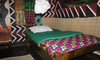 Amahoro Guest House - 6-Bed Mixed Dormitory Room