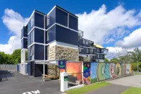 Urban Lounge Sleepery Các khách sạn ở Holdens Bay
