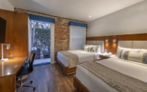 Riviera Beach House Hotels in Santa Barbara