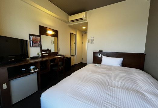 3. 호텔 루트 인 ..