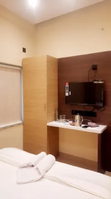 Hotel Skyking Hotel in zona Chiria More Barrackpore
