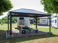 Heart Land Hills in Noto 39. Camping Car Chu (Inside an RV) Hotels near Choreiji Temple