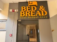 Bed & Bread Dormitory Hotels near Narmada Mata Temple
