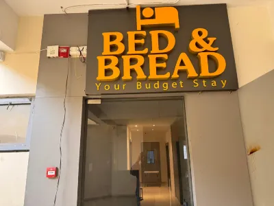 Bed & Bread Dormitory Hotel in zona Golden Bridge
