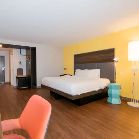Tru by Hilton Florida City