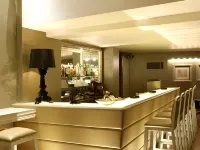 Cleopatra Hotel - Barer