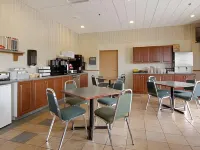 Super 8 by Wyndham Portage la Prairie MB