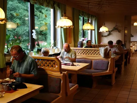 Waldhotel Albachmühle Mit Albacher Stuben Отели в г. Трир-Саарбург