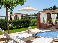 Oikies Small Elegant Houses