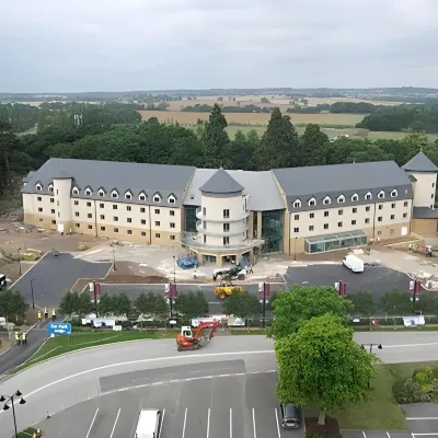 Drayton Manor Hotel Hotels near The Haunting