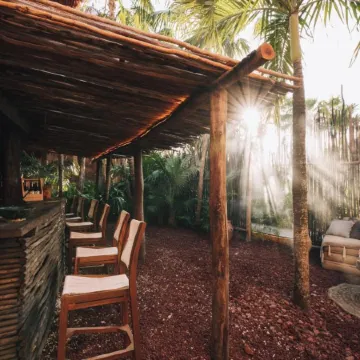 Radhoo Tulum