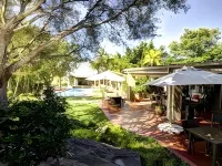 Loerie's Call Guesthouse โรงแรมใน