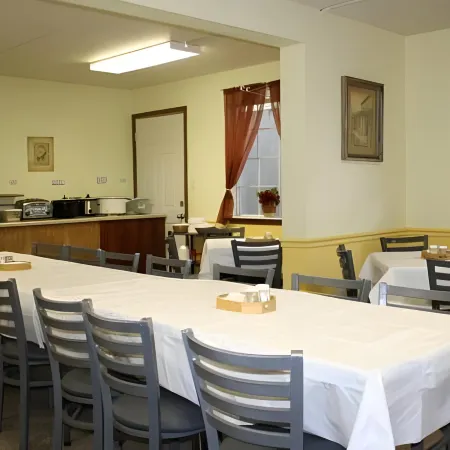 Seven Gables Inn