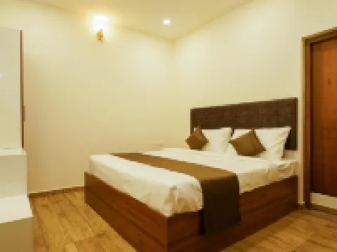 Grand Plaza Inn Hotels in Kottakkal