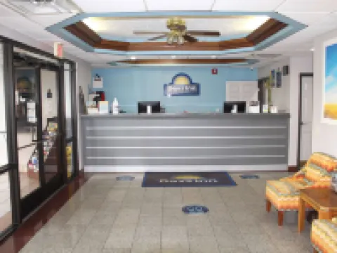Days Inn by Wyndham Franklin Hotels in Simpson County