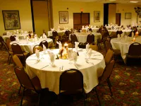 Norwood Inn & Suites Worthington - breakfast