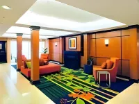 Fairfield Inn & Suites Frederick فنادق في Ballenger Creek