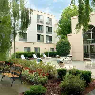 Courtyard Nashua Hotel Exterior