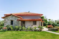 อีลีท คอทเทจ - เฉพาะผู้ใหญ่