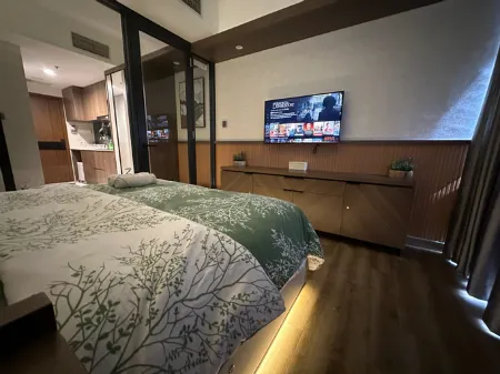 The Smith Apartment @Alam Sutera Close to Ikea, Mall @Alam Sutera by Giveley Отели в г. Pinang