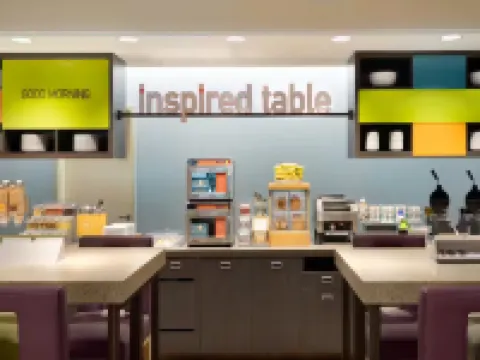 ホーム2 スイーツ バイ ヒルトン マリオン マリオンのホテル