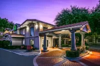 La Quinta Inn by Wyndham Dallas Uptown Hotels in Highland Park