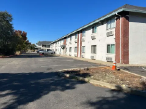 Studio 6 Suites Cameron Park, CA - Folsom Hotels in Cameron Park