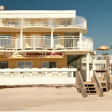 Coliseum Ocean Resort