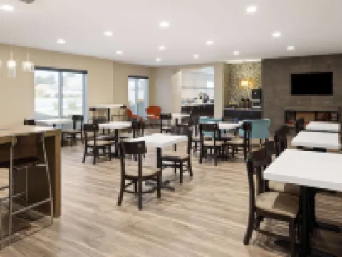 由温達姆管理的拉昆塔温德姆酒店套房 奇蘭縣酒店