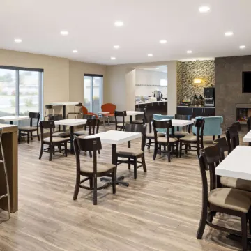 La Quinta Inn & Suites by Wyndham Wenatchee