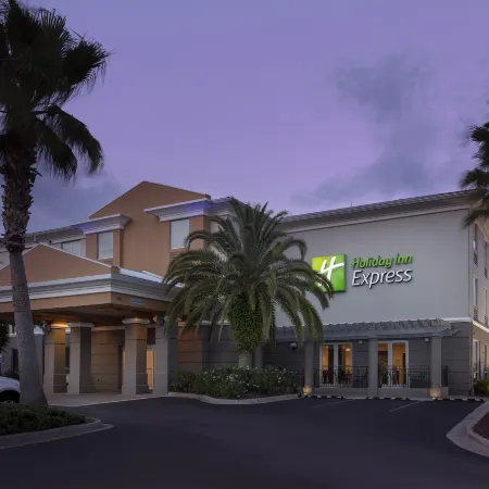 Holiday Inn Express JACKSONVILLE BEACH by IHG