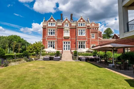 Wivenhoe House Hotel