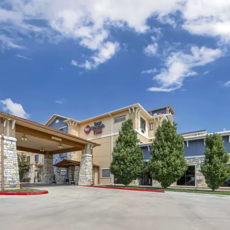 Best Western Plus Emerald Inn Suites