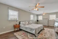 Eagle's Nest - Spacious Loft Downtown - Near Gsu Hotels near Shooting Sports Education Center (SSEC)