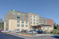 Holiday Inn Express & Suites Auburn Downtown Hotels in Auburn