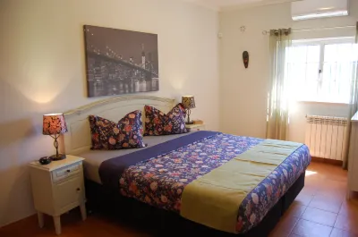 Charming 3-Bedroom Villa with WiFi and Central Heating in Beautiful Santa Bárbar