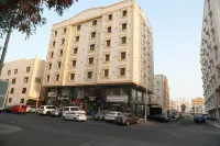 Yan Apartments