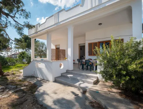 Sunrise Apartment in Villa With Private Parking and Air Conditioning فنادق في توري لابيلو