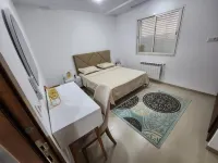 Elegant Furnished S1 with Security in Ariana - Tunisia Hôtels à proximité de : Gammarth Beach