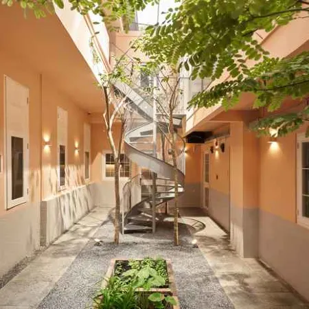 Express by M Village Nam Ky Khoi Nghia, a brand of  Modern Village Lifestyle Отели рядом с достопримечательностью «Институт Пастера»